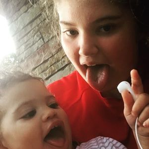 Meet your Posher, Skylare